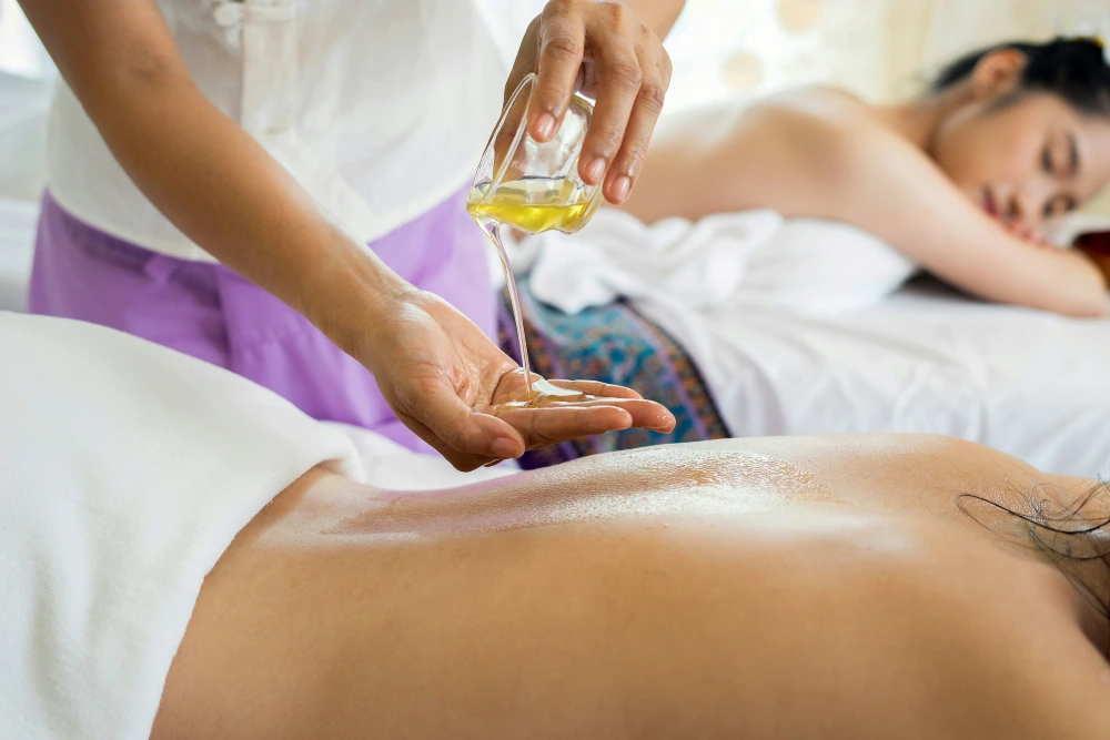 Shiatsu vs Percussion Massage: Key Differences & Which One Is Better?